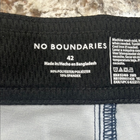 Men’s No Boundaries Blue and Yellow Board Shorts/Bath with Gradient Design, NWT. - Picture 2 of 11